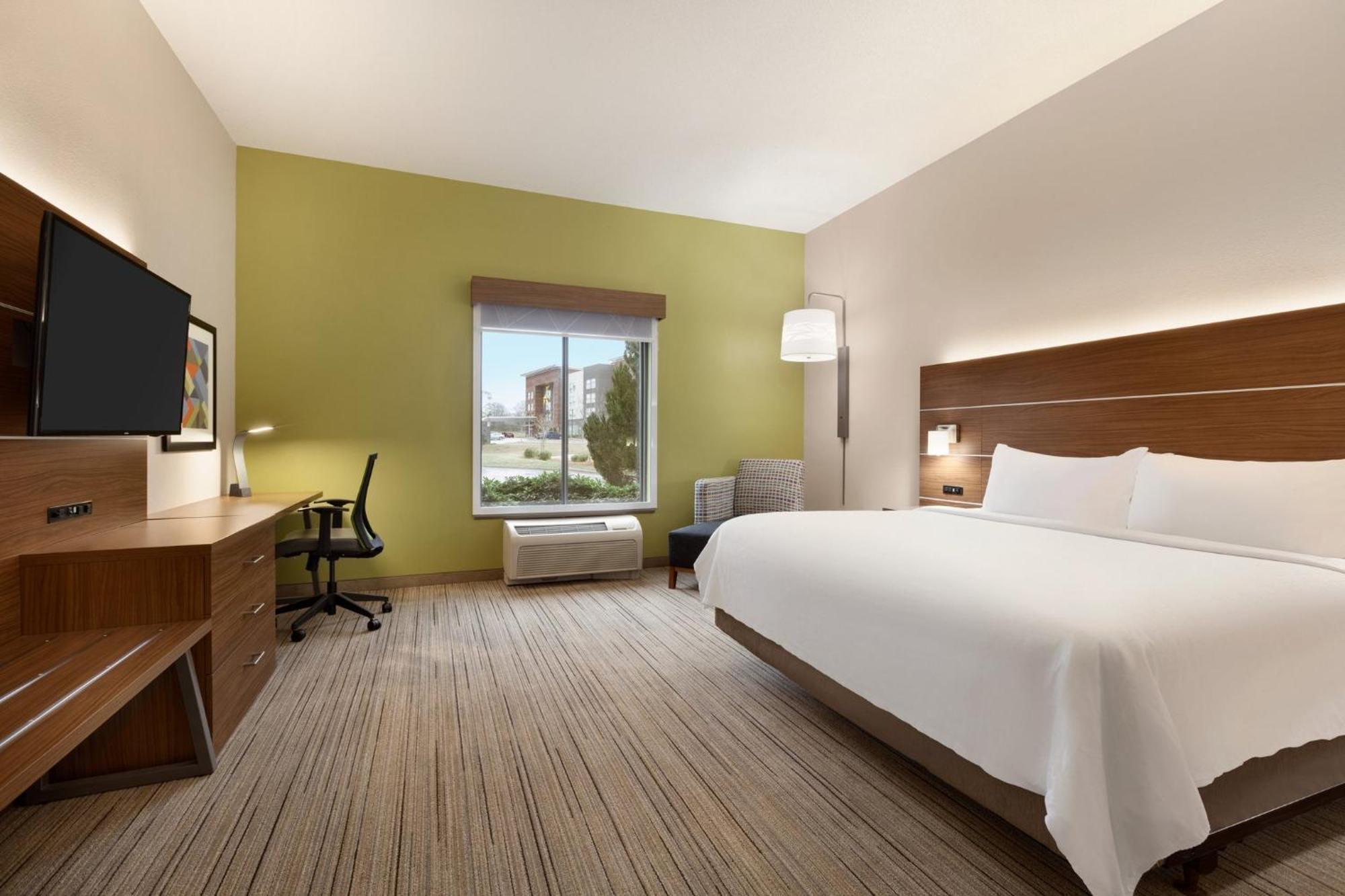 Holiday Inn Express Hotel & Suites Opelika Auburn By Ihg Buitenkant foto