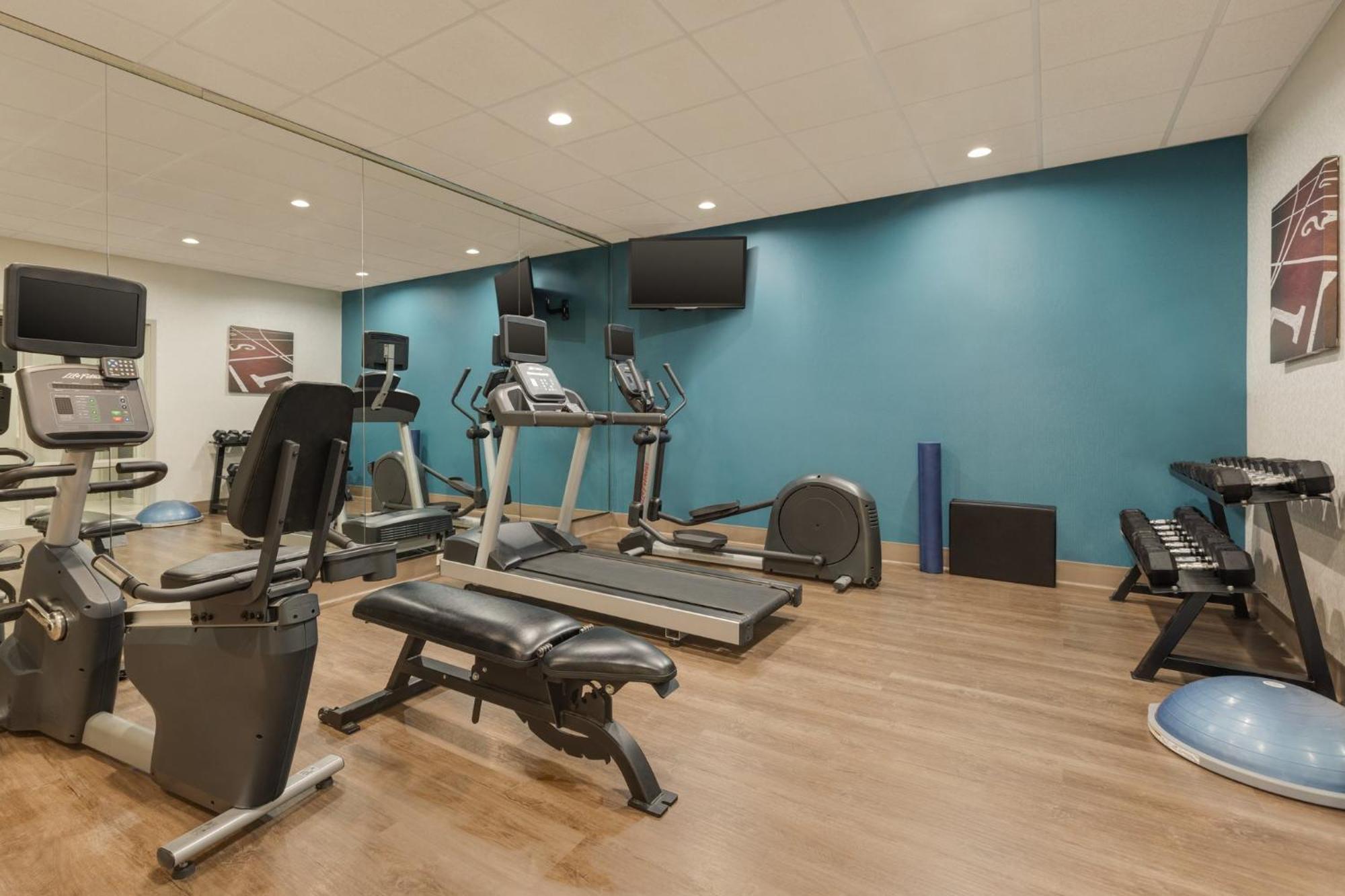 Holiday Inn Express Hotel & Suites Opelika Auburn By Ihg Buitenkant foto