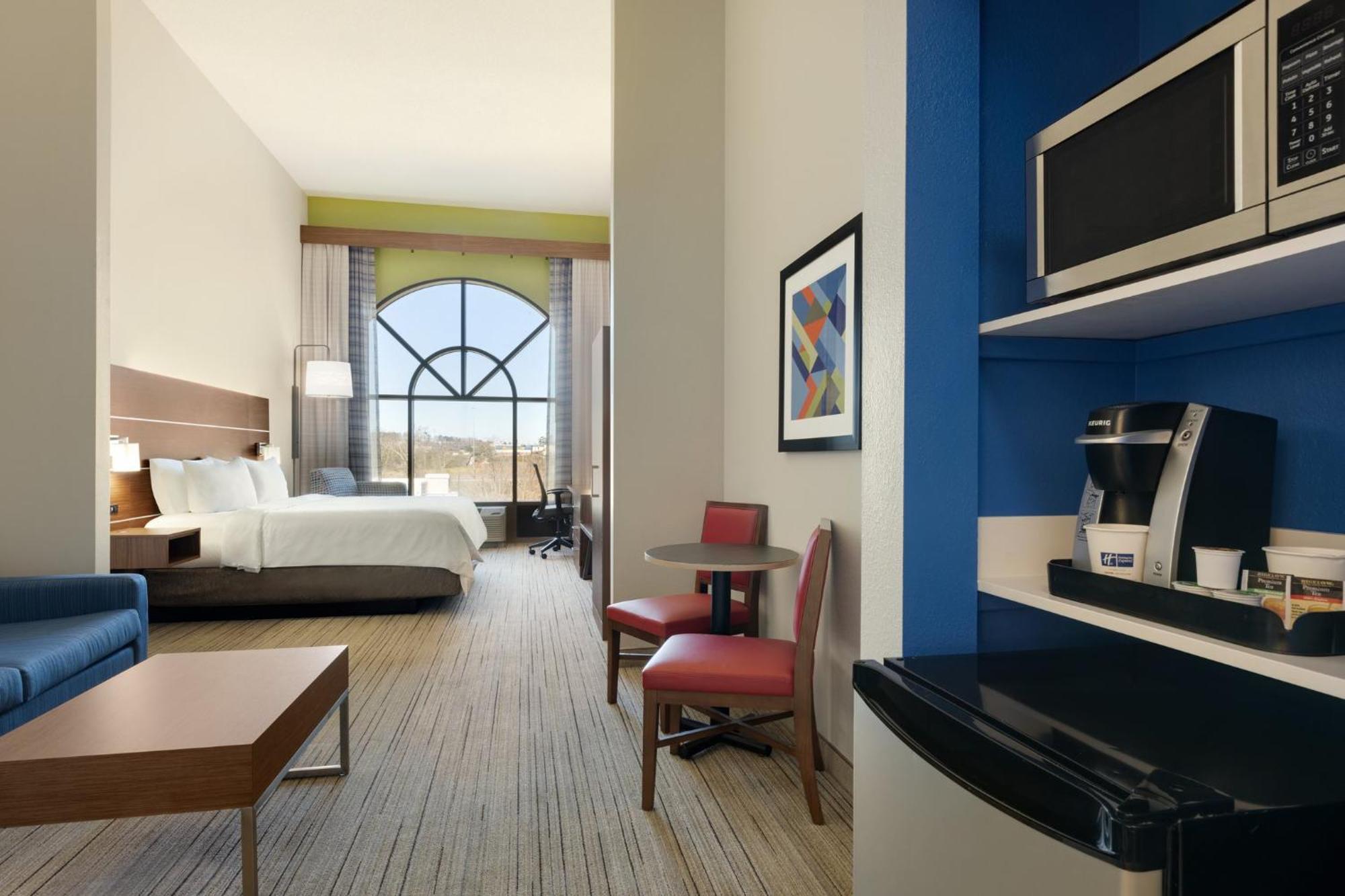Holiday Inn Express Hotel & Suites Opelika Auburn By Ihg Buitenkant foto