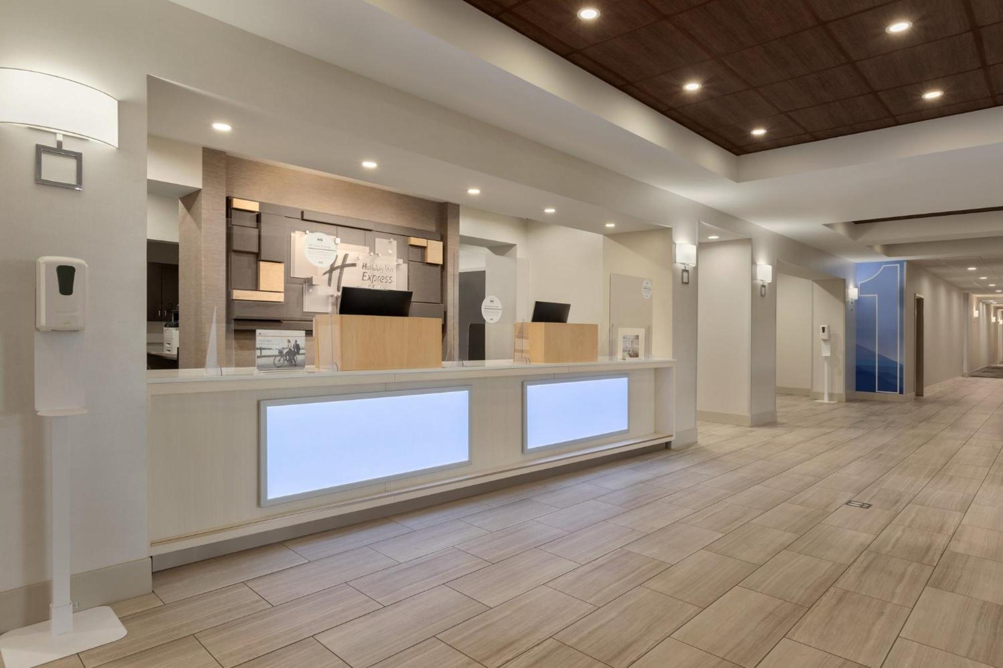 Holiday Inn Express Hotel & Suites Opelika Auburn By Ihg Buitenkant foto