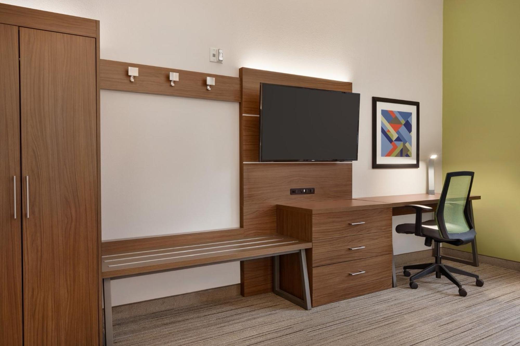 Holiday Inn Express Hotel & Suites Opelika Auburn By Ihg Buitenkant foto