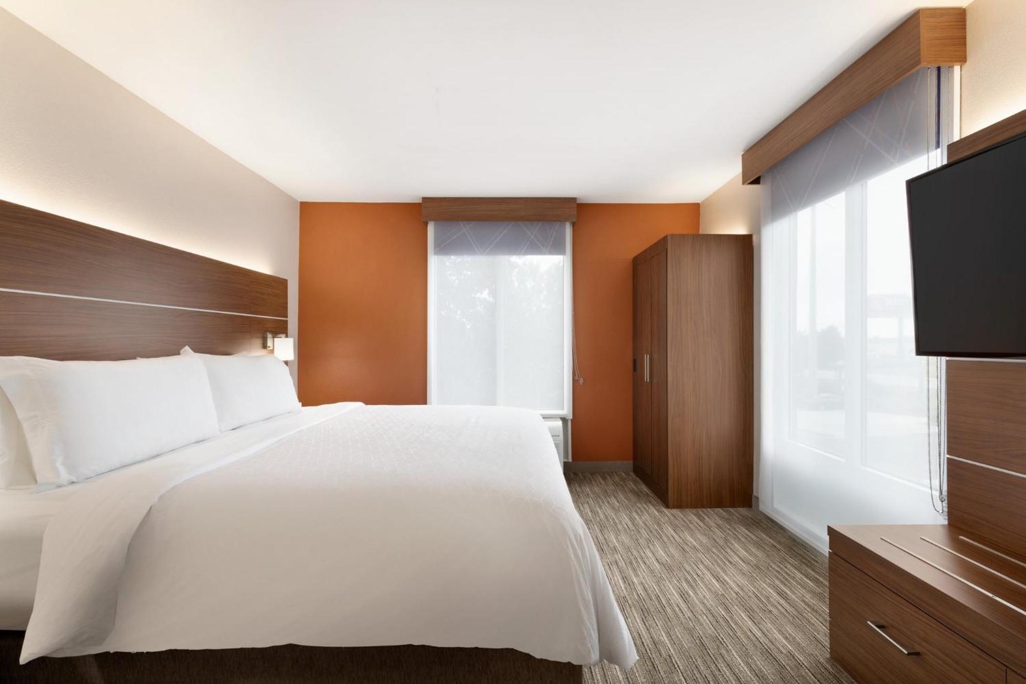 Holiday Inn Express Hotel & Suites Opelika Auburn By Ihg Buitenkant foto