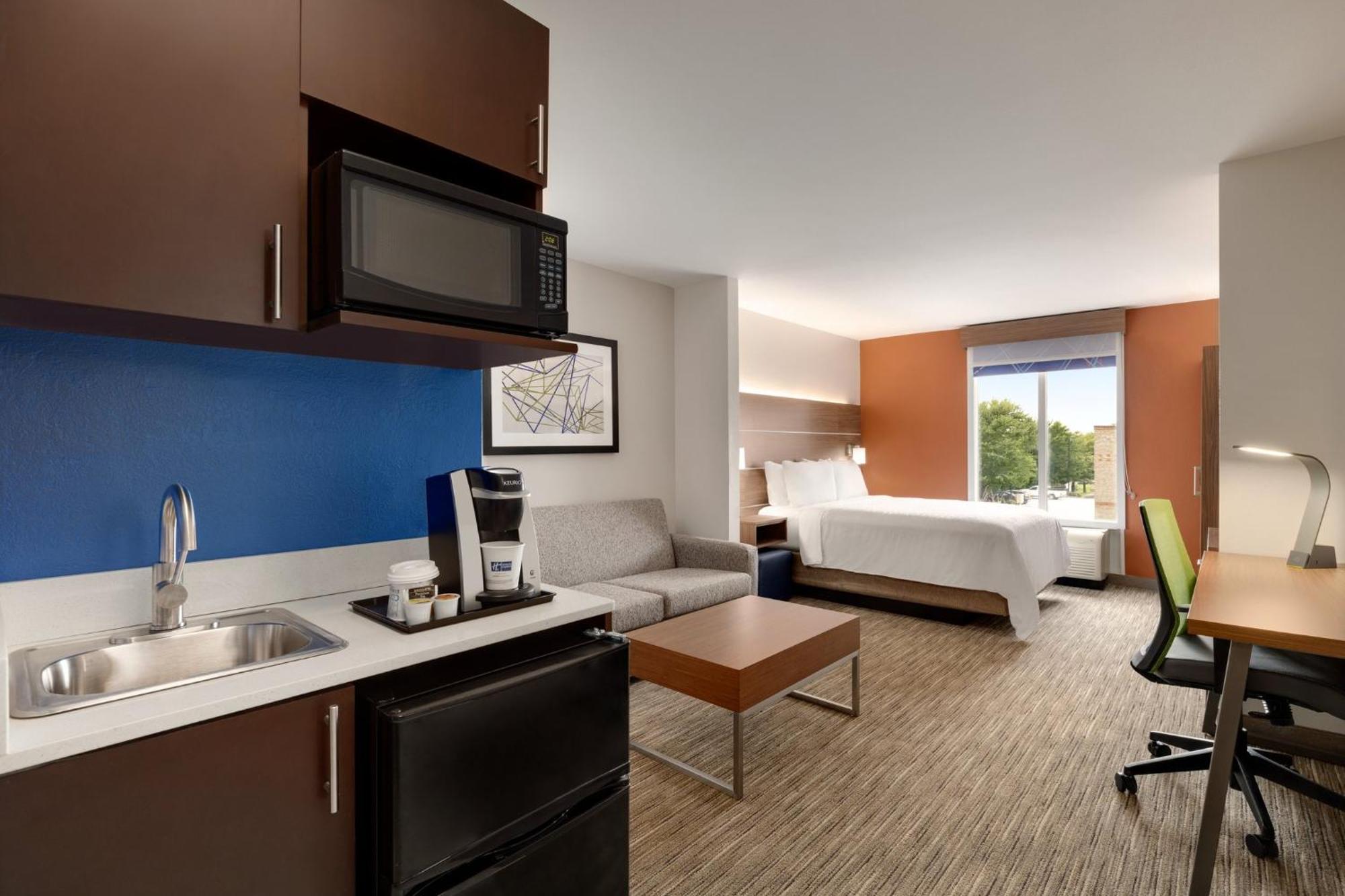 Holiday Inn Express Hotel & Suites Opelika Auburn By Ihg Buitenkant foto